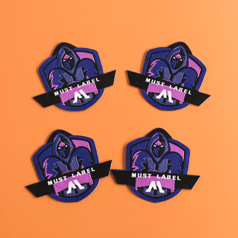 Почему тканые заплатки становятся лучшим выбором для долговечного брендинга?